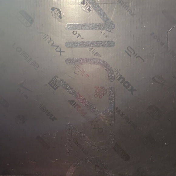 Women Nike air max 720 SE - Picture 2 of 3